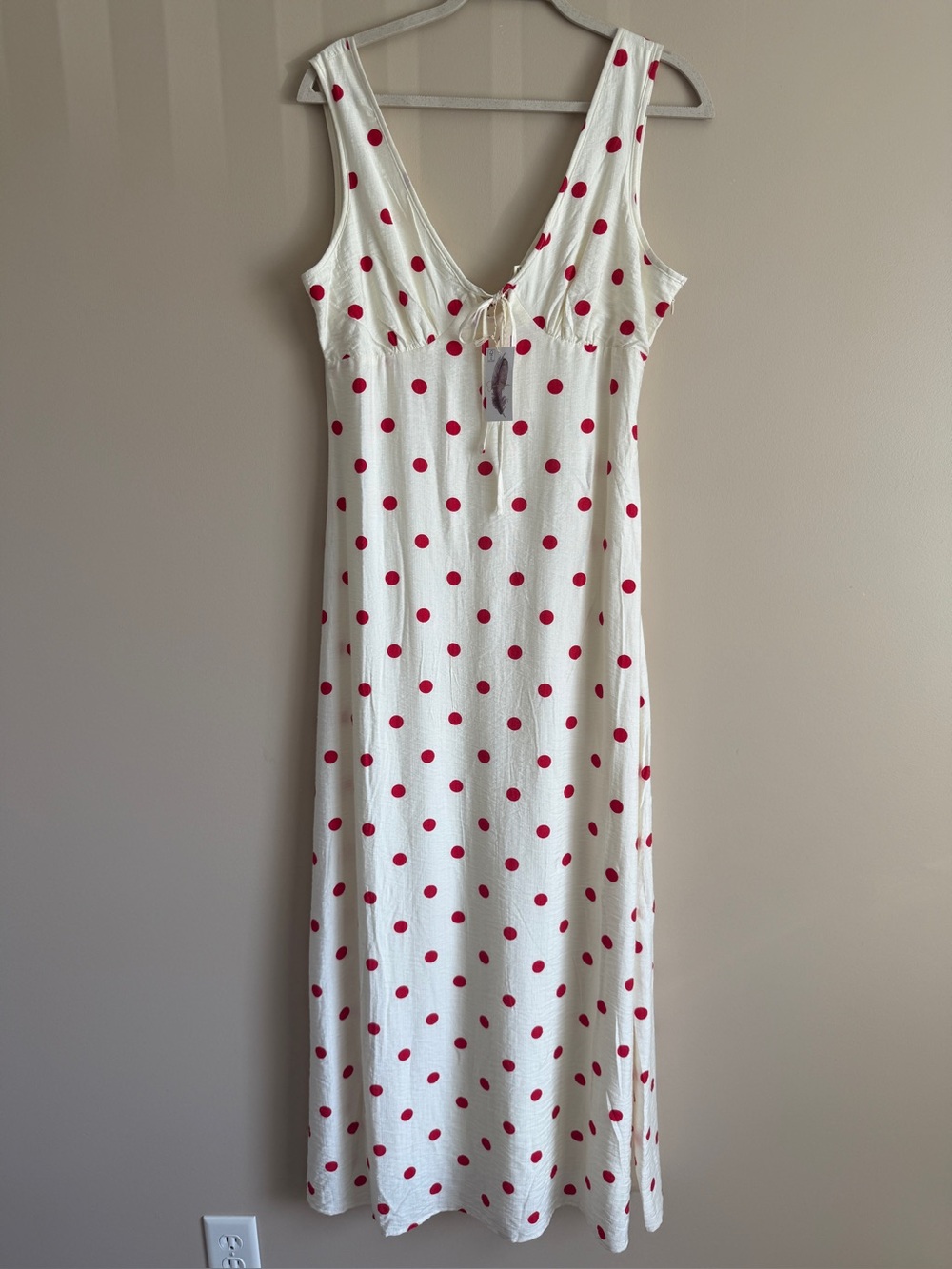 Jessica Simpson Cream Polka Dot Tie-Front Long Dress with Red Dots in Size L